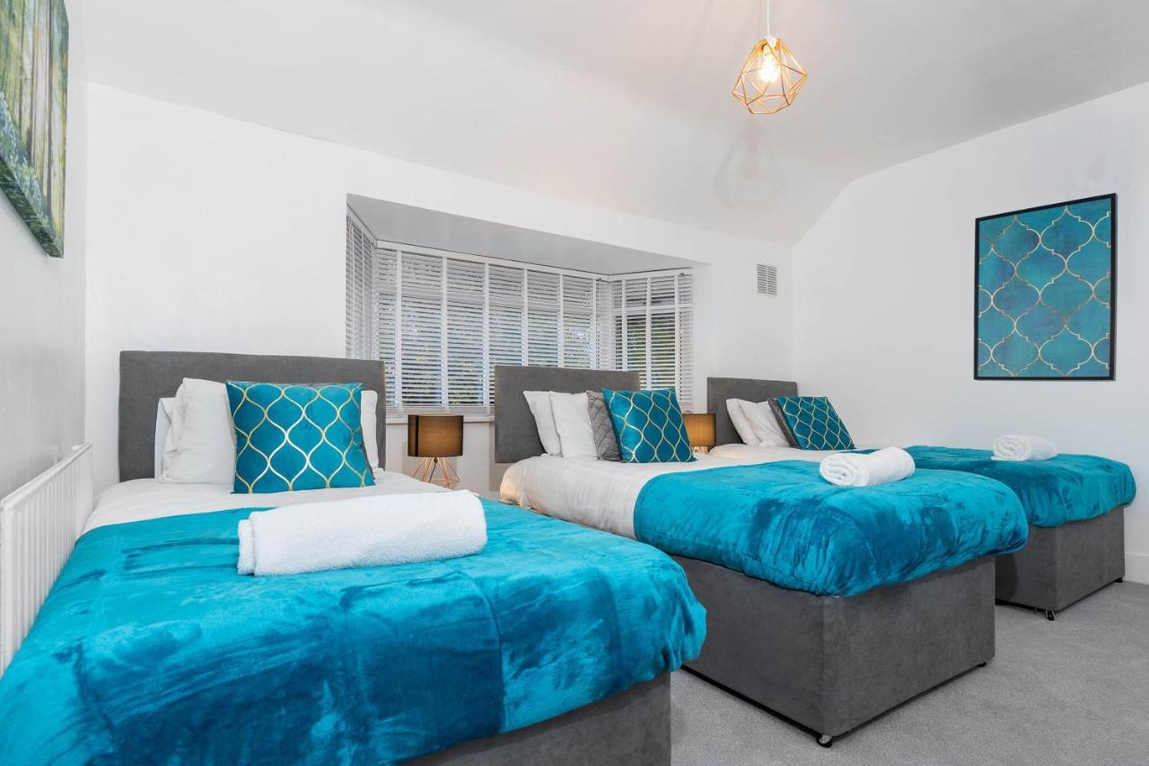 Large 4 Bedroom House - Top Rated - Off-Street Parking - Garden - Sleeps 9 - Contractors - Groups - Pool Table Northfield Exterior photo